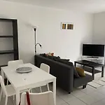 Entre Medoc Et Atlantique, 3 Etoiles, Calme En Plein Centre-ville * Saint-Médard-en-Jalles
