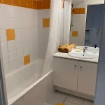 Apartmán Entre Medoc Et Atlantique, 3 Etoiles, Calme En Plein Centre-ville *