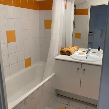 Apartmán Entre Medoc Et Atlantique, 3 Etoiles, Calme En Plein Centre-ville *