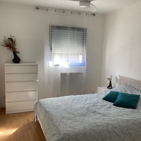 Apartmán Entre Medoc Et Atlantique, 3 Etoiles, Calme En Plein Centre-ville Saint-Médard-en-Jalles